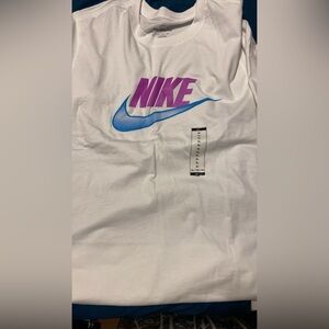 Brand new Nike shirt size XL